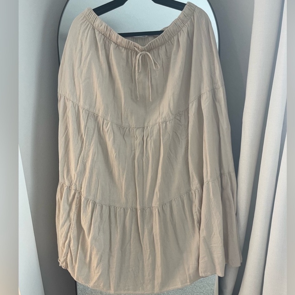 Abercrombie & Fitch Beige Midi Skirt